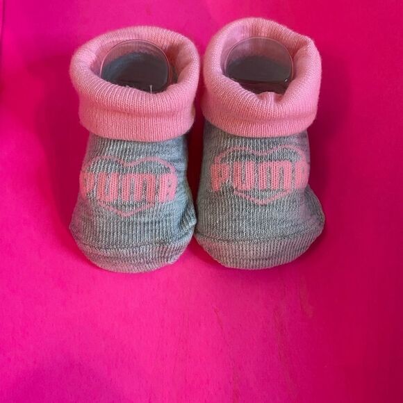 🎁🛍Puma 4 Pairs of infant booties Size: 0-12 M - Picture 3 of 7